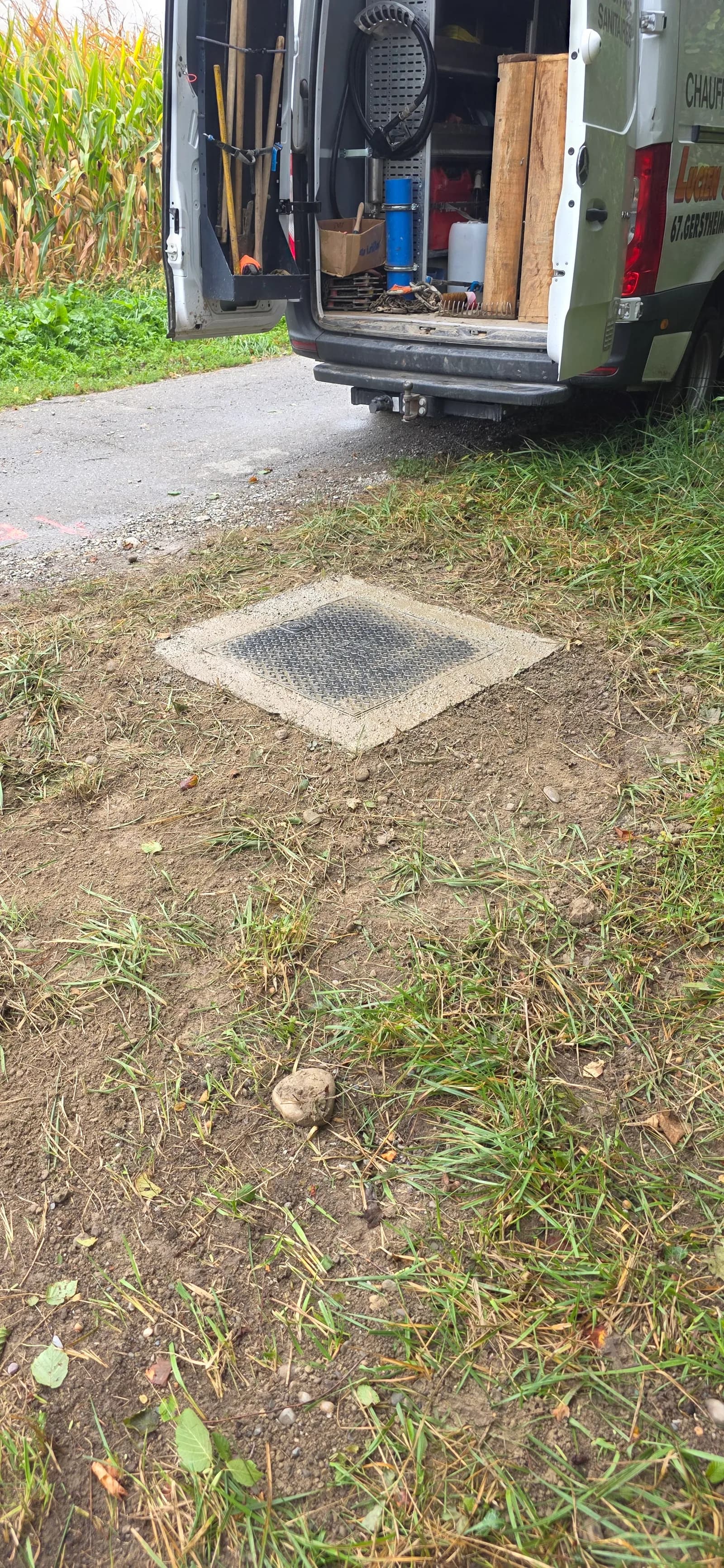 Réalisation des têtes de protection et mise en eau claire des piézomètres